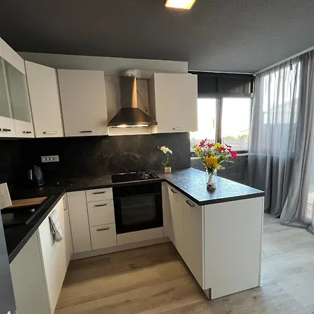 With Parking Space - 24640 * טרוגיר