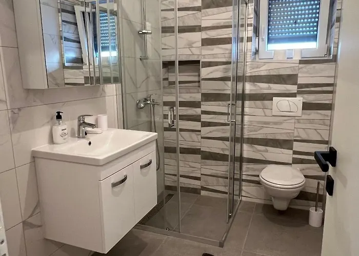 Apartman With Parking Space - 24640