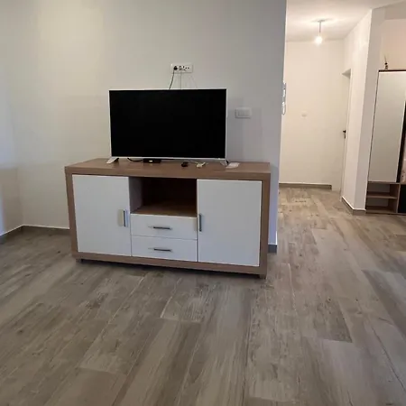 Appartamento With Parking Space - 24640