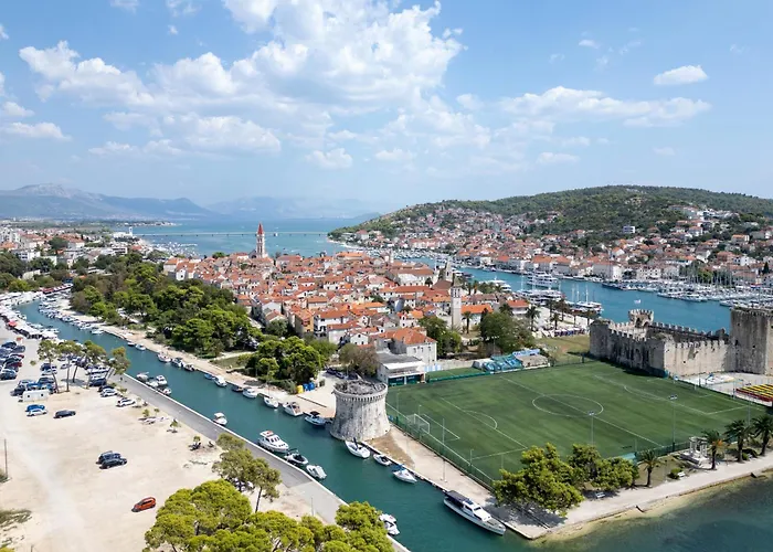 With Parking Space - 24640 Appartement Trogir